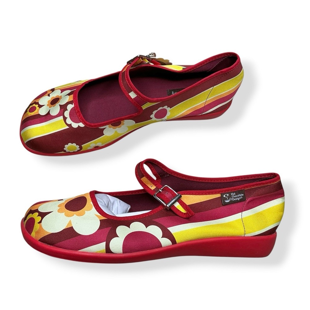 Chocolaticas Hot Chocolate Design Red Floral Mary Jane Flats EU 42 US 12 NWT